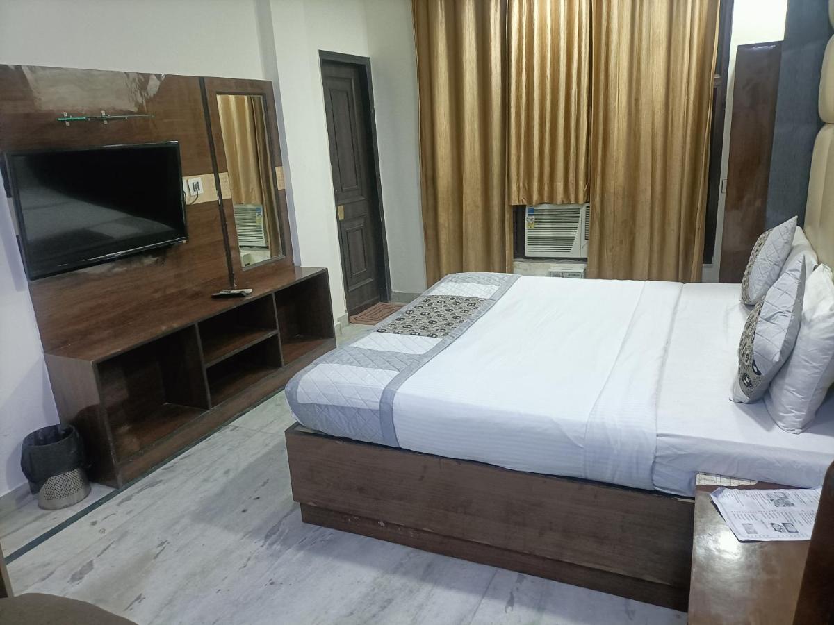 Hotel Krone Near Igi Airport Delhi New Delhi Buitenkant foto