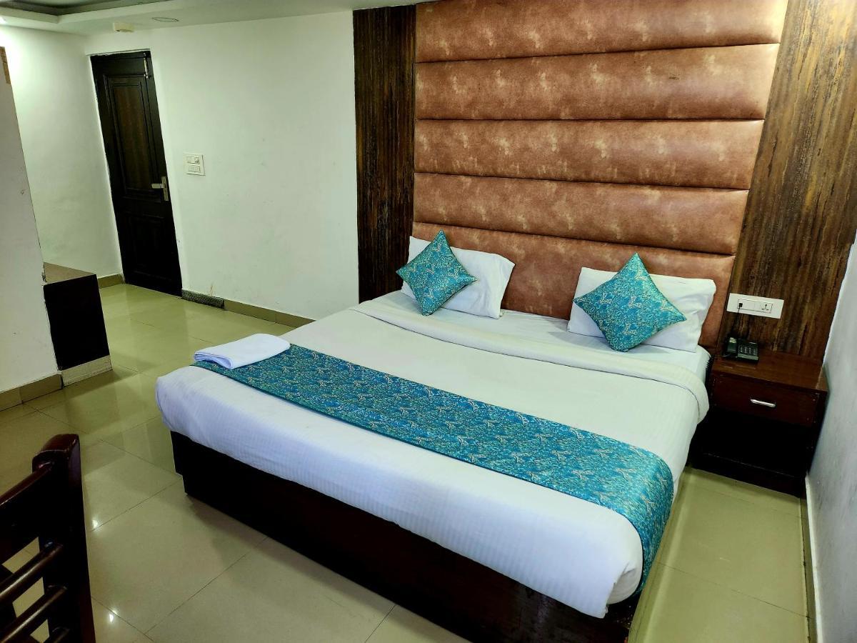 Hotel Krone Near Igi Airport Delhi New Delhi Buitenkant foto
