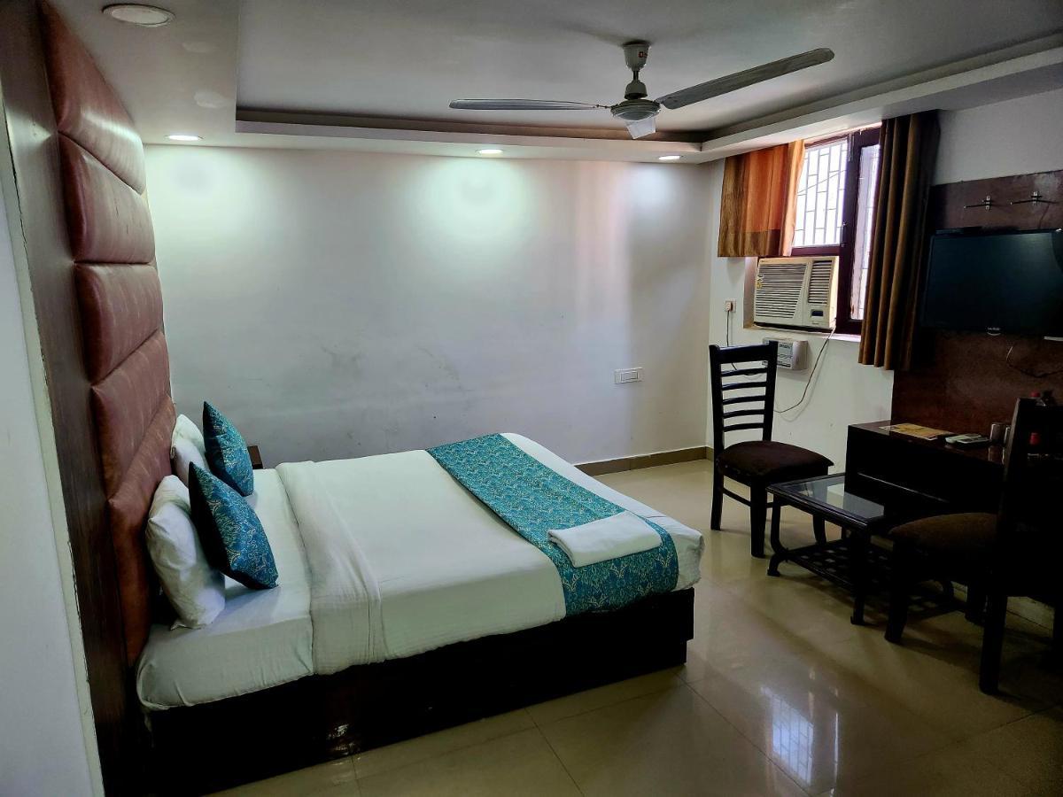 Hotel Krone Near Igi Airport Delhi New Delhi Buitenkant foto