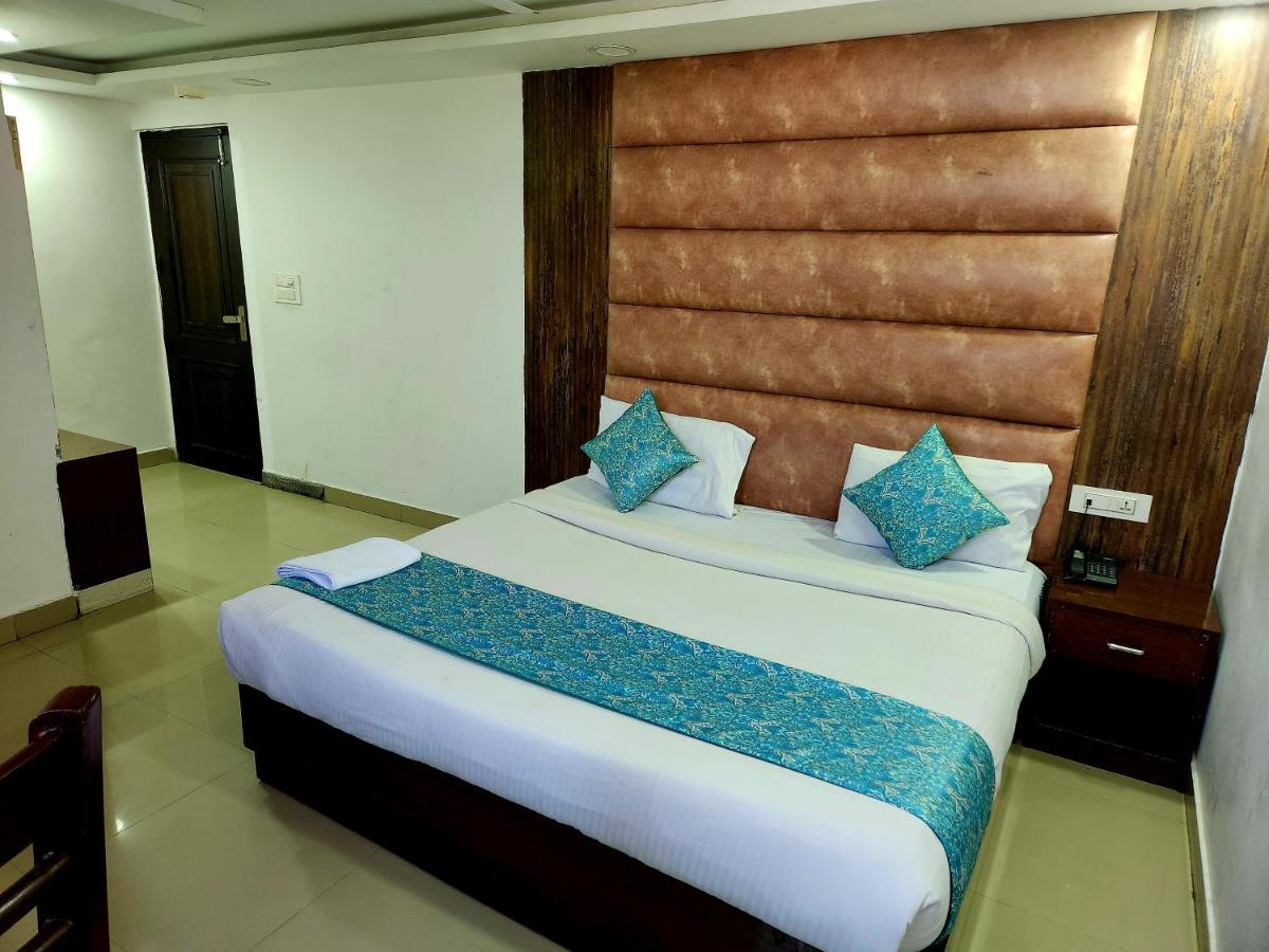 Hotel Krone Near Igi Airport Delhi New Delhi Buitenkant foto
