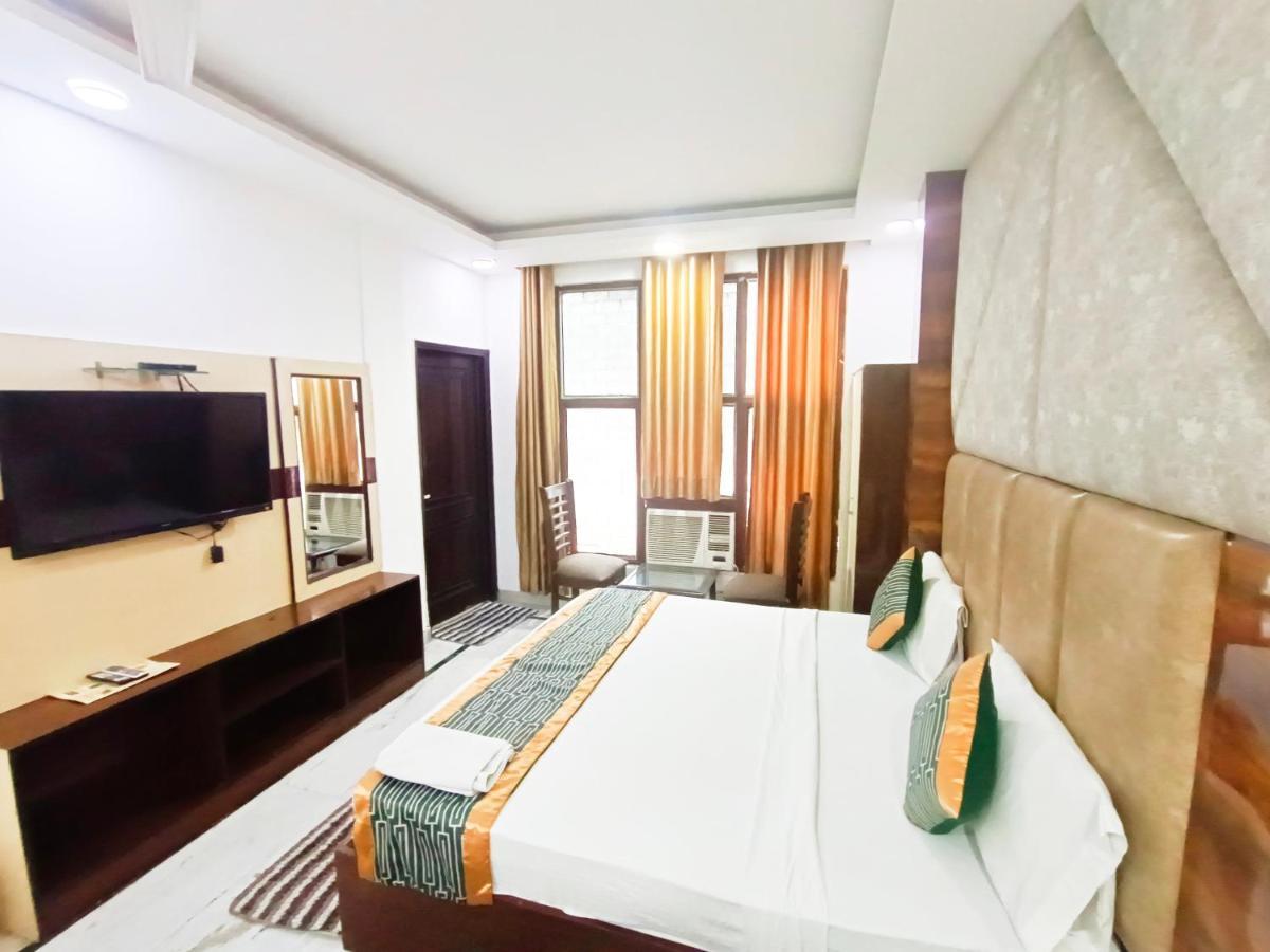 Hotel Krone Near Igi Airport Delhi New Delhi Buitenkant foto