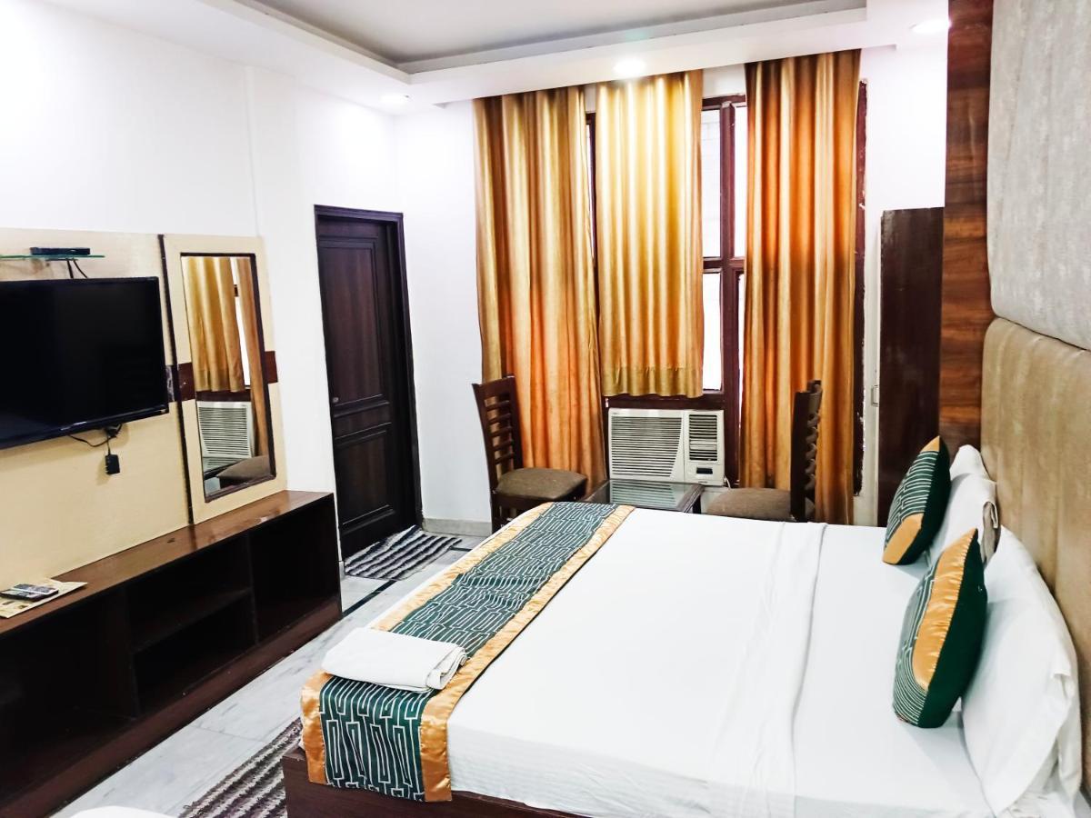 Hotel Krone Near Igi Airport Delhi New Delhi Buitenkant foto