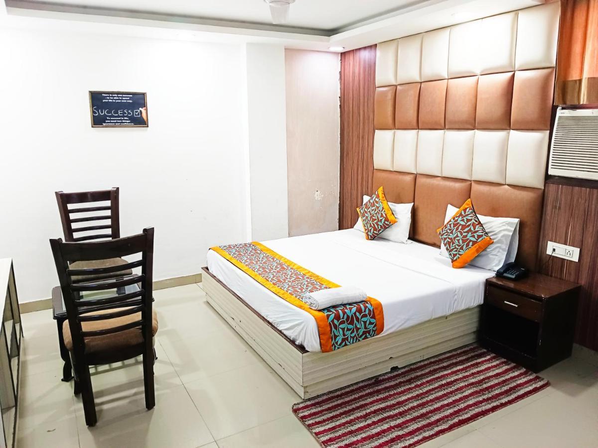 Hotel Krone Near Igi Airport Delhi New Delhi Buitenkant foto